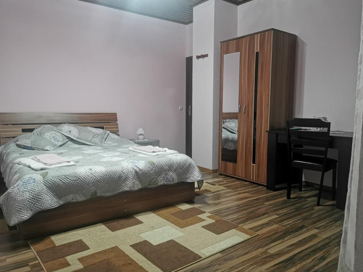 Appartamento Casa Suzy & Roxy Arpasu de Jos Esterno foto