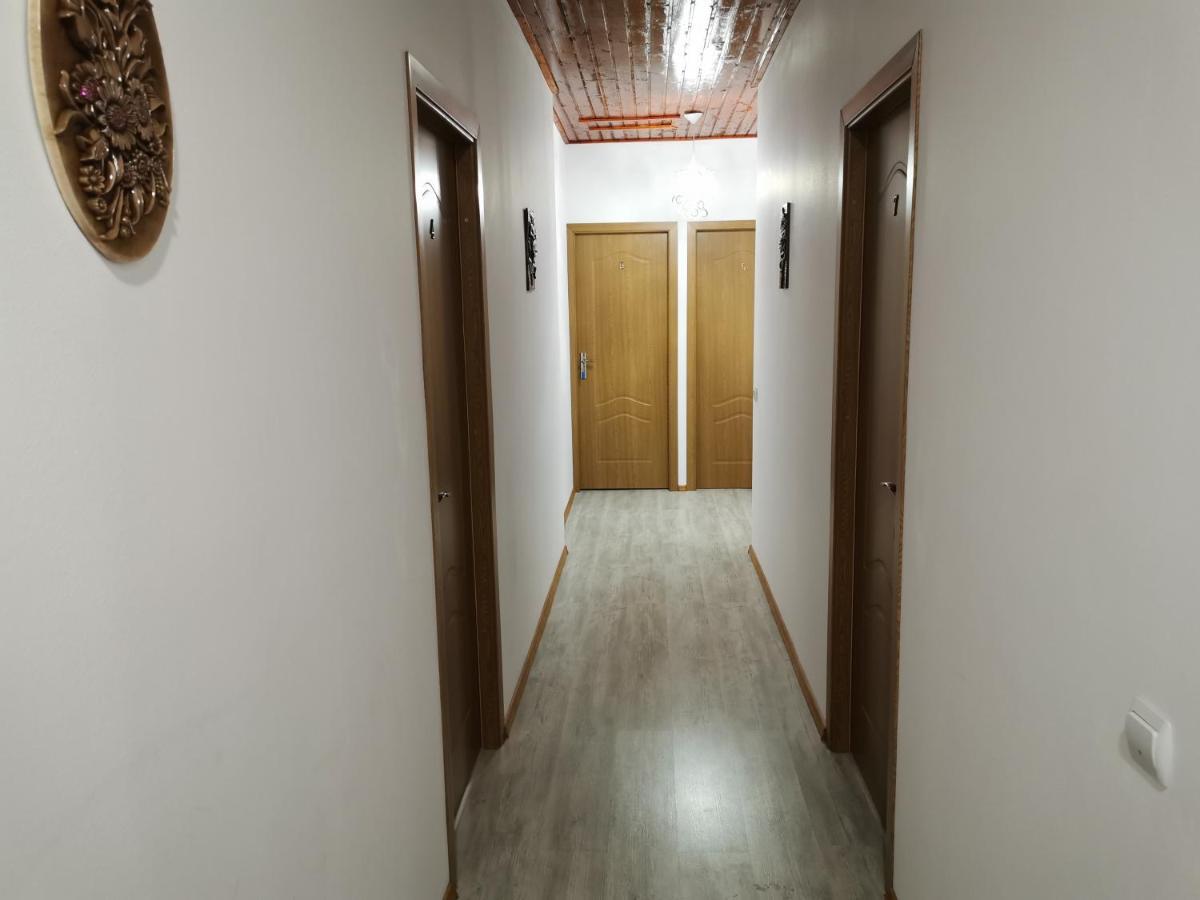 Appartamento Casa Suzy & Roxy Arpasu de Jos Esterno foto